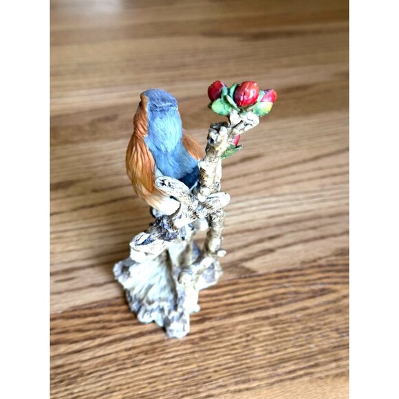 Hand Painted Bird Figurine With Berries By Staffordshire England Bird Lovers - Picture 4 of 9